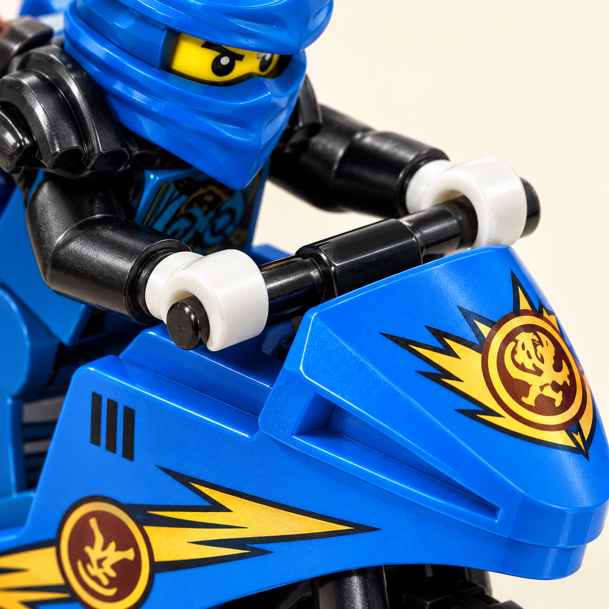 Rider hands and handlebars — Ninja Riders & Motorcycles MOC Set — 8 Figures & 8 Bikes