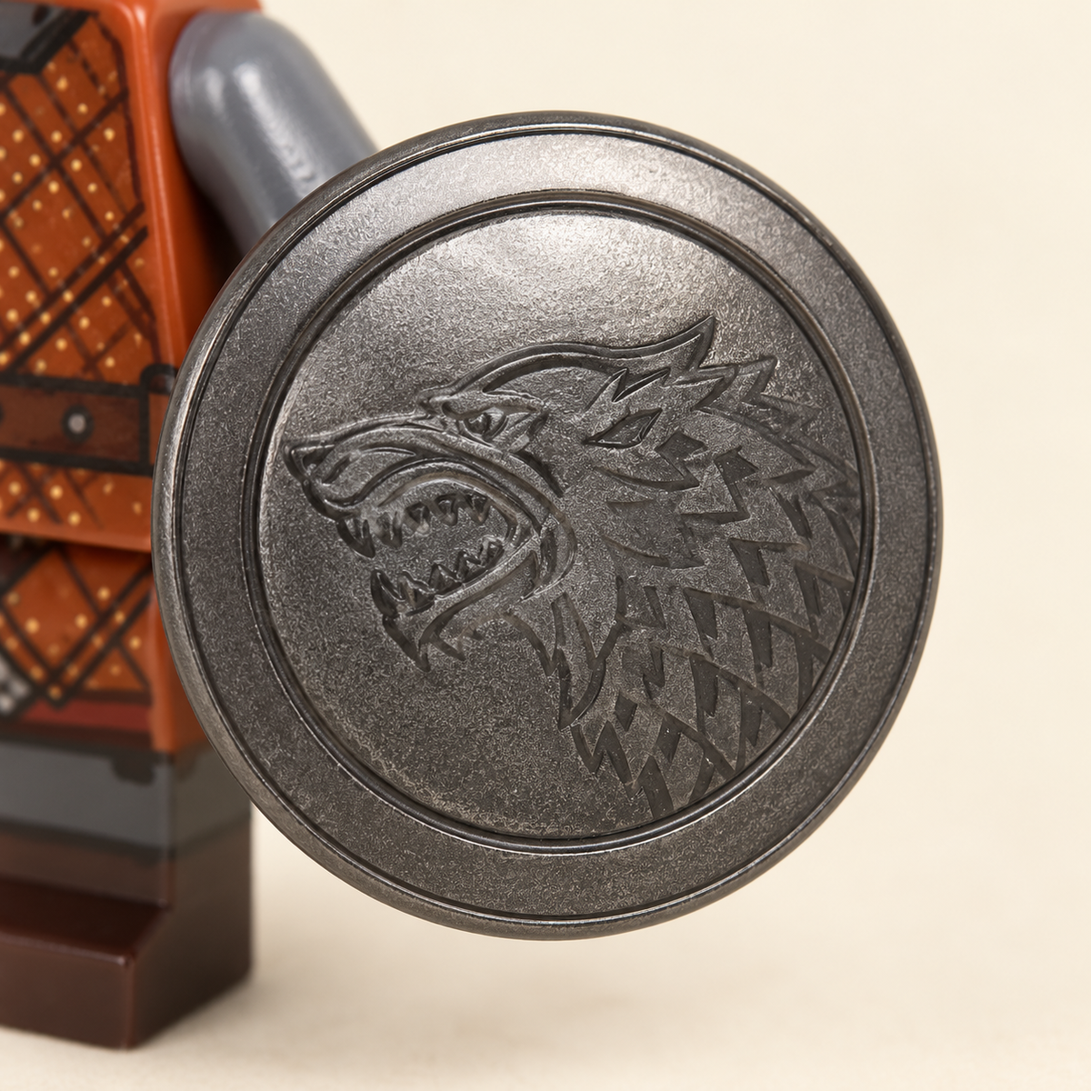 Wolf-emblem round shields — Wolf Guard MOC Minifigure Army Set