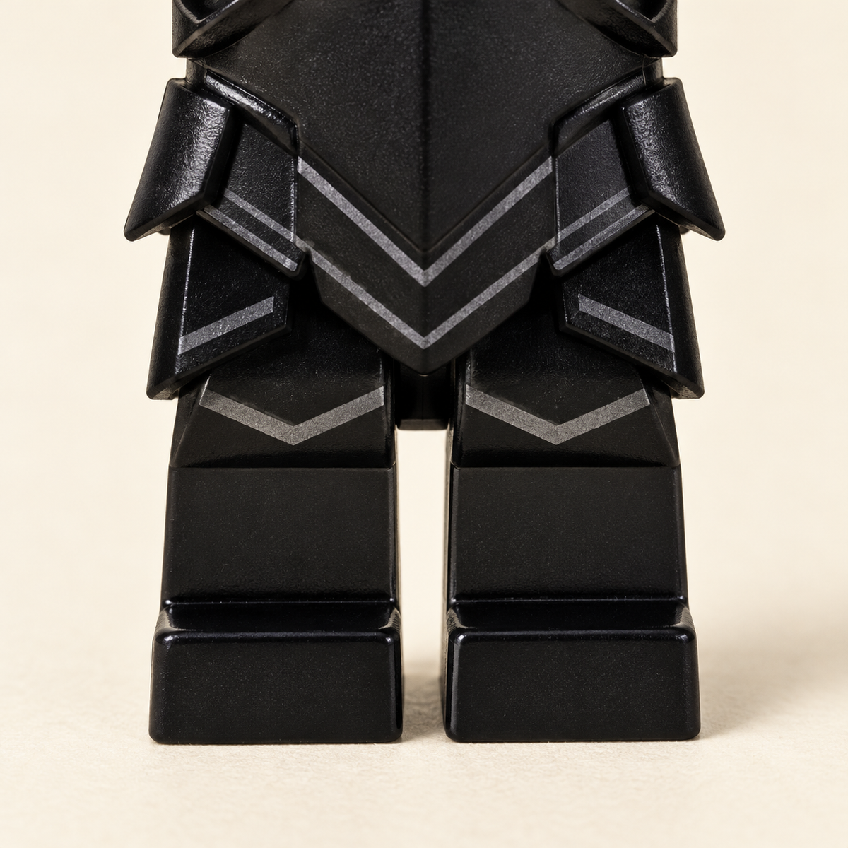 Leg armor details — Black Spear Guard MOC Minifigure Set — 5 Figures