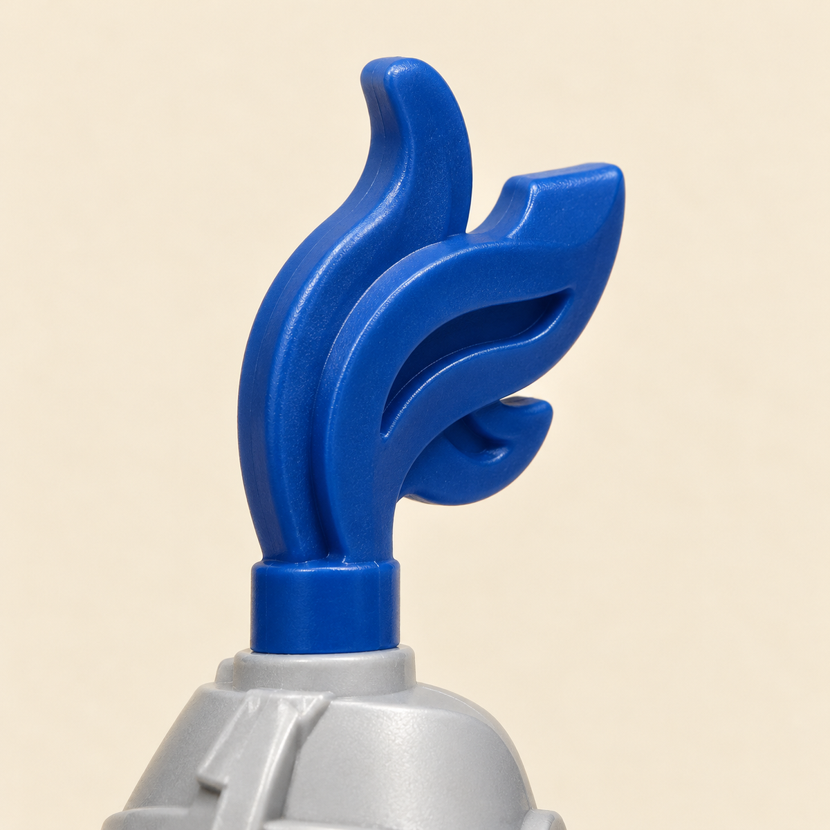 Different helmets and plumes — Heraldic Knight MOC Minifigure Set — 4 Figures