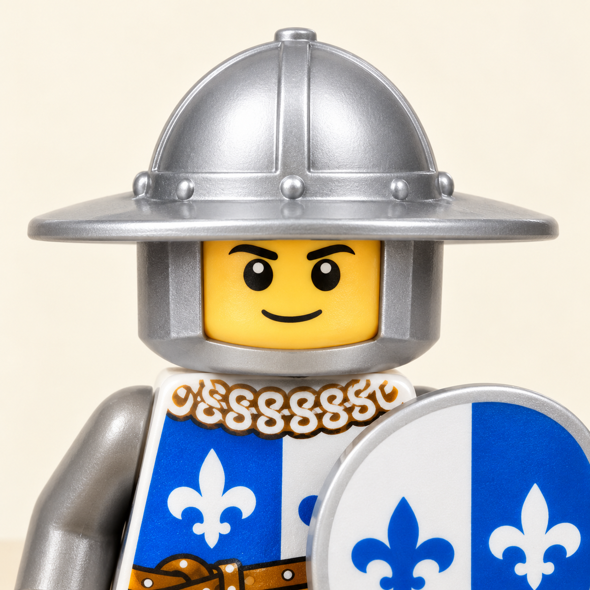 Wide-brim helmet design — Medieval Soldier MOC Minifigure Set — 24 Figures