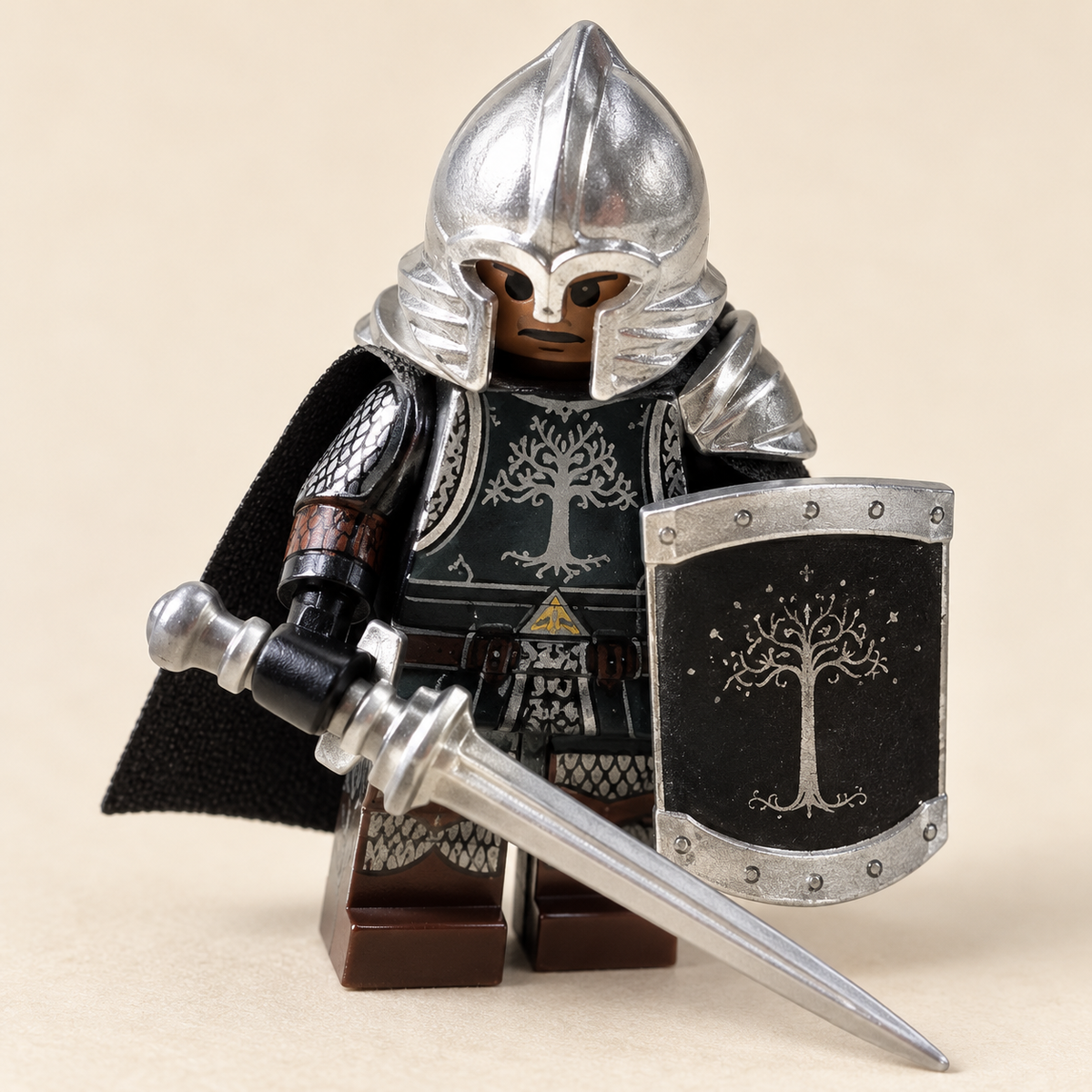 Commander figure detail — Silver-Armored Fantasy Guard MOC Set — 21 Figures