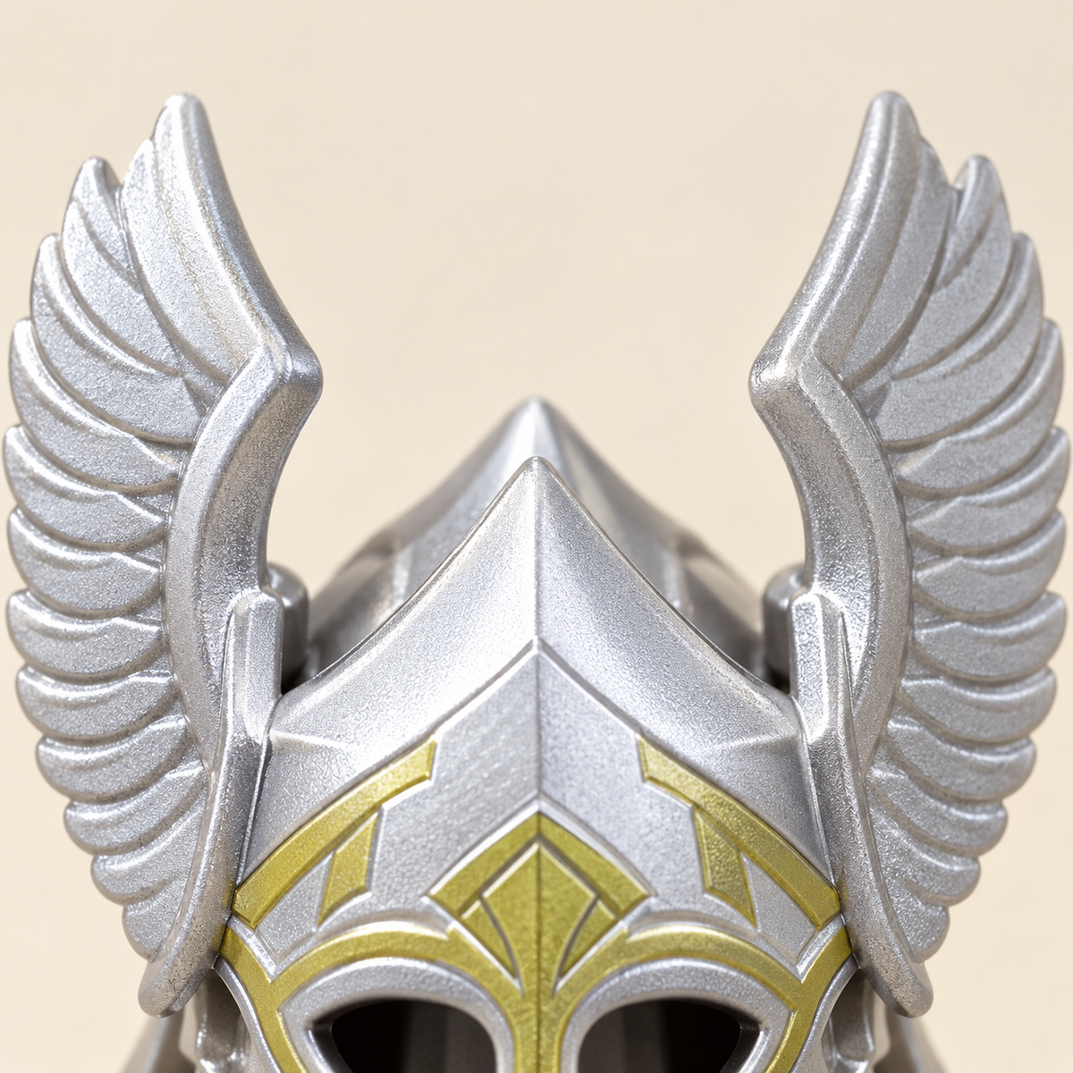 Winged silver-colored helmet — Winged-Helmet Silver Guard MOC Set — 21 Figures