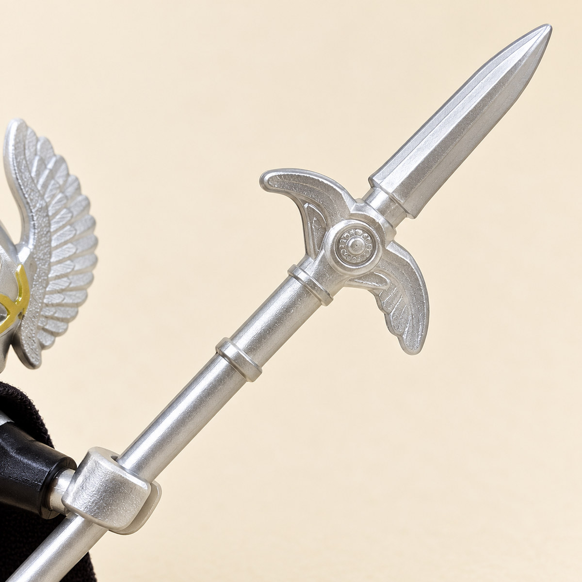 Broad miniature toy spears — Winged-Helmet Silver Guard MOC Set — 21 Figures