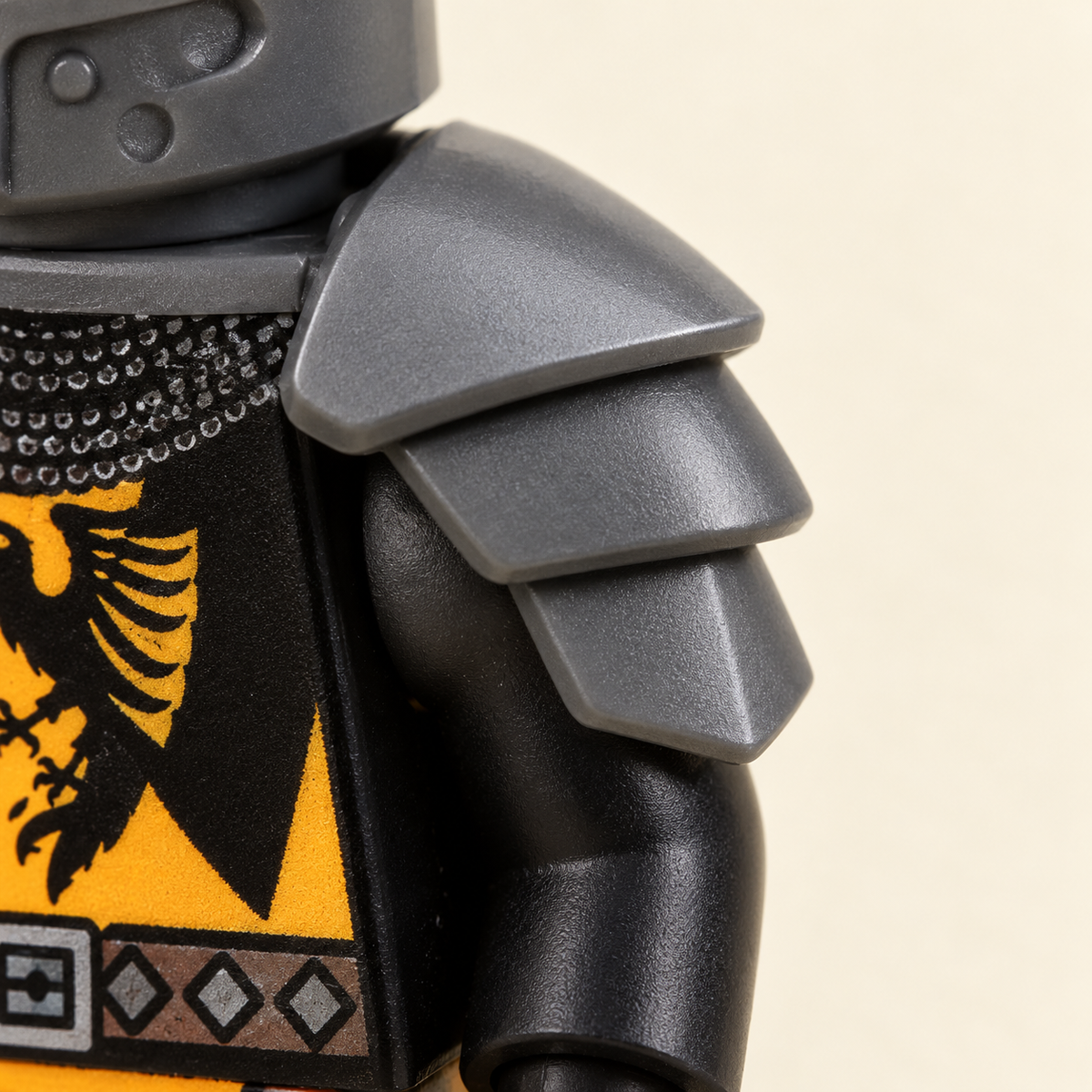 Attached layered shoulder armor — Heraldic Knight MOC Minifigure Set — 4 Figures