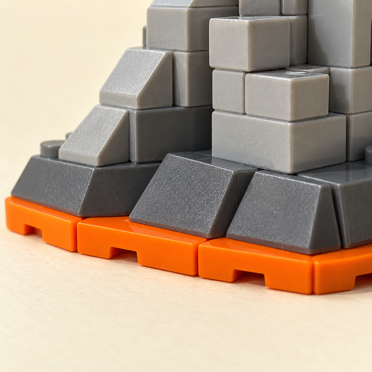 Orange castle base trim — Dragon & Castle Ruins MOC Battle Set — 5 Guard Figures
